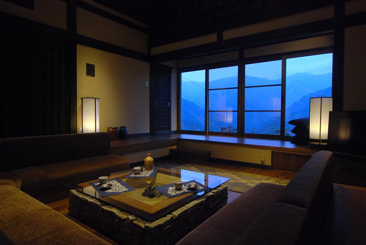 Tougenkyo Iya No Yamazato Villa Wakabayashi Екстериор снимка