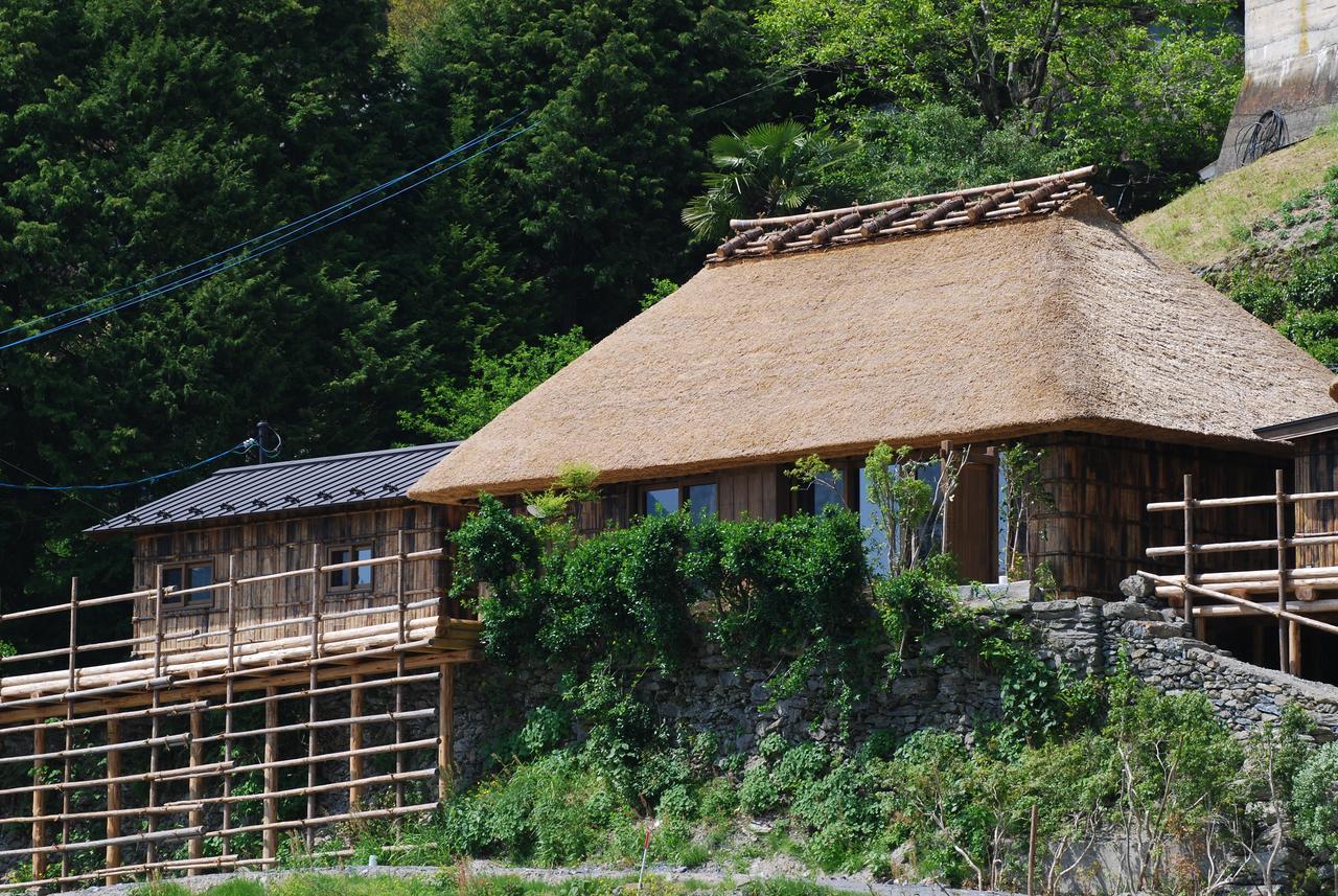 Tougenkyo Iya No Yamazato Villa Wakabayashi Екстериор снимка