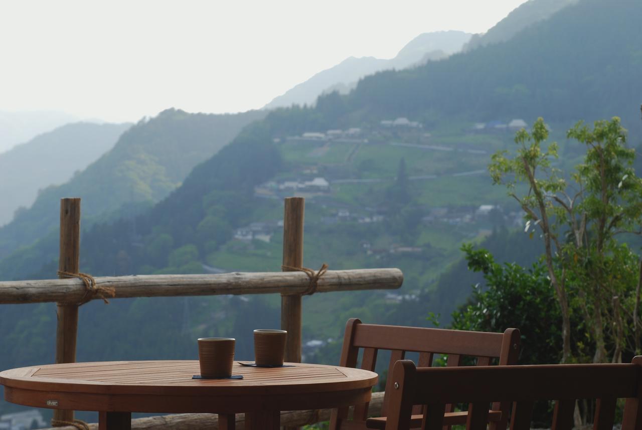 Tougenkyo Iya No Yamazato Villa Wakabayashi Екстериор снимка
