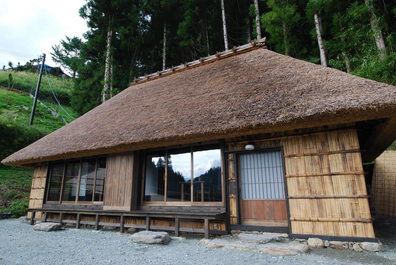 Tougenkyo Iya No Yamazato Villa Wakabayashi Екстериор снимка
